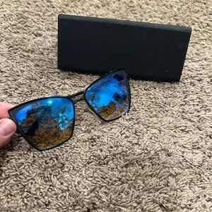Diff Eyewear Becky Blue Flash Mirror Sunglasses